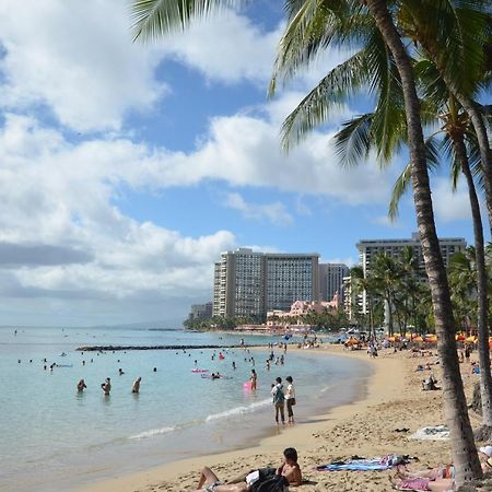 Sea Shore 75 Steps From Waikiki Beach And Sleeps 1 - 3! Apartment Honolulu Exterior photo